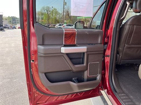 Used 2018 Ford F150 King Ranch w/ Equipment Group 601A Luxury AWD/4WD image 34