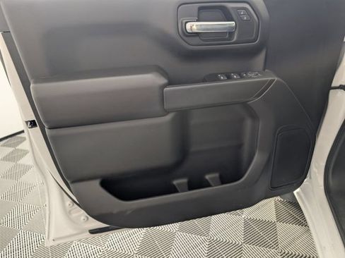 Used 2023 Chevrolet Silverado 1500 Custom RWD image 10
