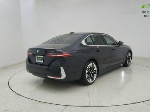 Used 2024 BMW i5 eDrive40i w/ Convenience Package RWD image 62