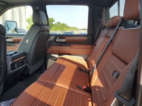 New 2026 GMC Sierra 3500 Denali Ultimate AWD/4WD image 12
