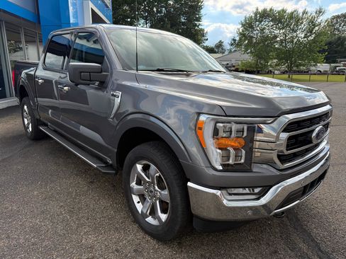 Used 2022 Ford F150 XLT w/ Equipment Group 302A High AWD/4WD image 5