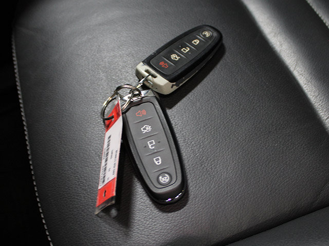 Used 2015 Ford Escape Titanium AWD/4WD image 19