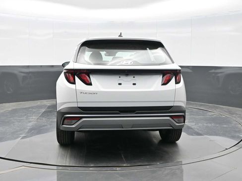 New 2026 Hyundai Tucson SE image 6