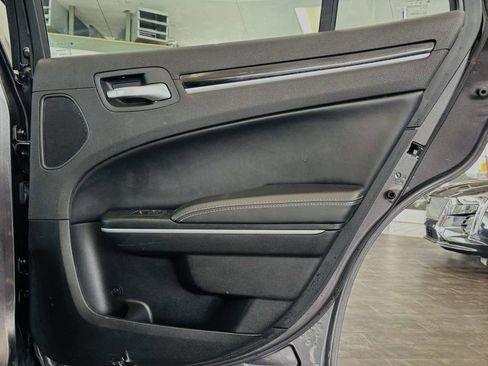 Used 2023 Chrysler 300 S RWD image 31