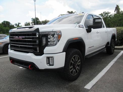 Used 2021 GMC Sierra 2500 AT4 w/ AT4 Premium Plus Package AWD/4WD image 2