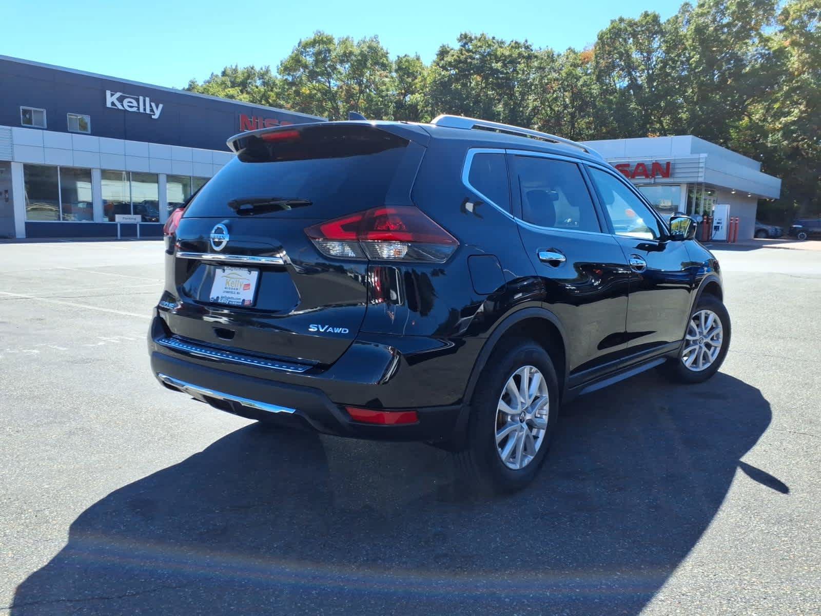 Used 2018 Nissan Rogue SV w/ Premium Package AWD/4WD image 5