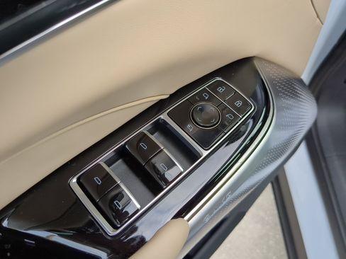 New 2026 Cadillac Lyriq Signature Sport w/ Nappa Leather Package image 17