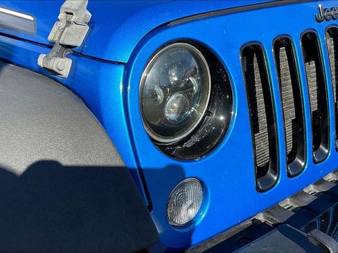 Used 2014 Jeep Wrangler Polar Edition image 28