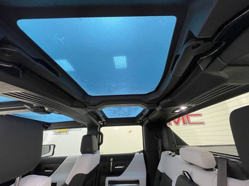 Used 2023 GMC Hummer EV Edition 1 AWD/4WD image 9