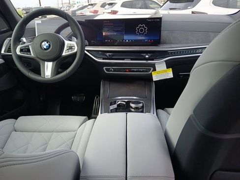 New 2026 BMW X5 sDrive40i RWD image 13