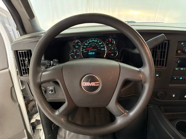 Used 2018 GMC Savana 2500 RWD image 13