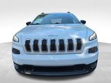 Used 2016 Jeep Cherokee Sport image 2