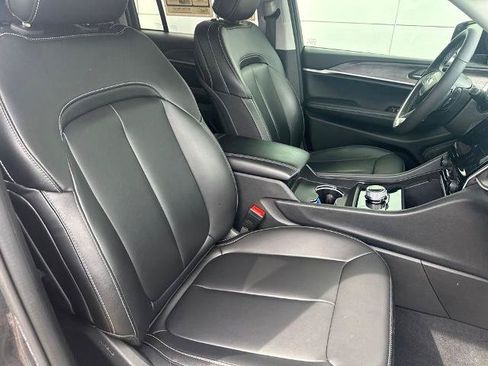 Used 2023 Jeep Grand Cherokee Limited w/ Black Appearance Package RWD image 32