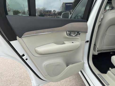 Certified 2024 Volvo XC90 T8 Plus w/ Protection Package Premier image 14