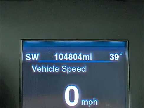 Used 2014 Chrysler 300 C image 17