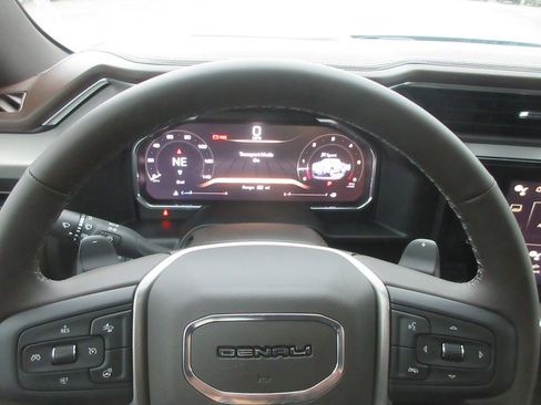 New 2026 GMC Sierra 1500 Denali w/ Denali Reserve Package AWD/4WD image 18
