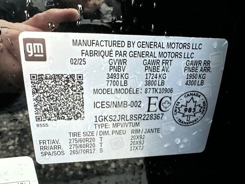 Used 2025 GMC Yukon XL Denali w/ Sun & Power Step Package image 30