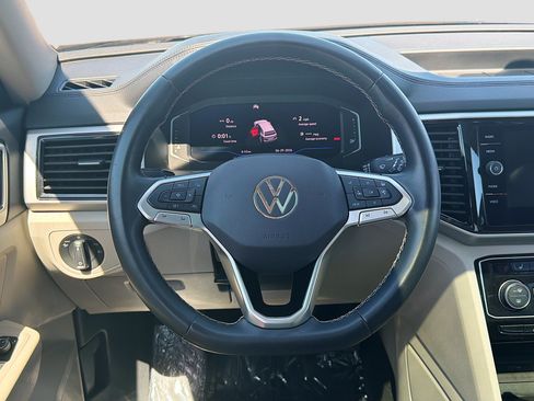 Used 2021 Volkswagen Atlas SEL AWD/4WD image 18