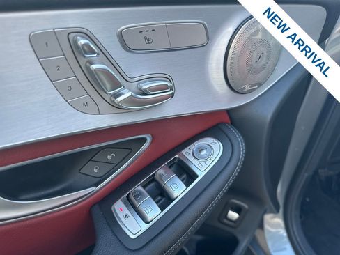 Used 2021 Mercedes-Benz GLC 300 4MATIC image 17