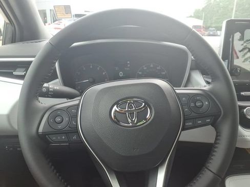 Used 2026 Toyota Corolla SE FWD image 24