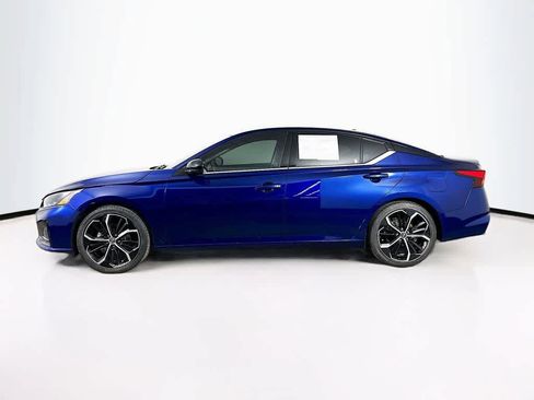 Used 2024 Nissan Altima 2.5 SR image 3