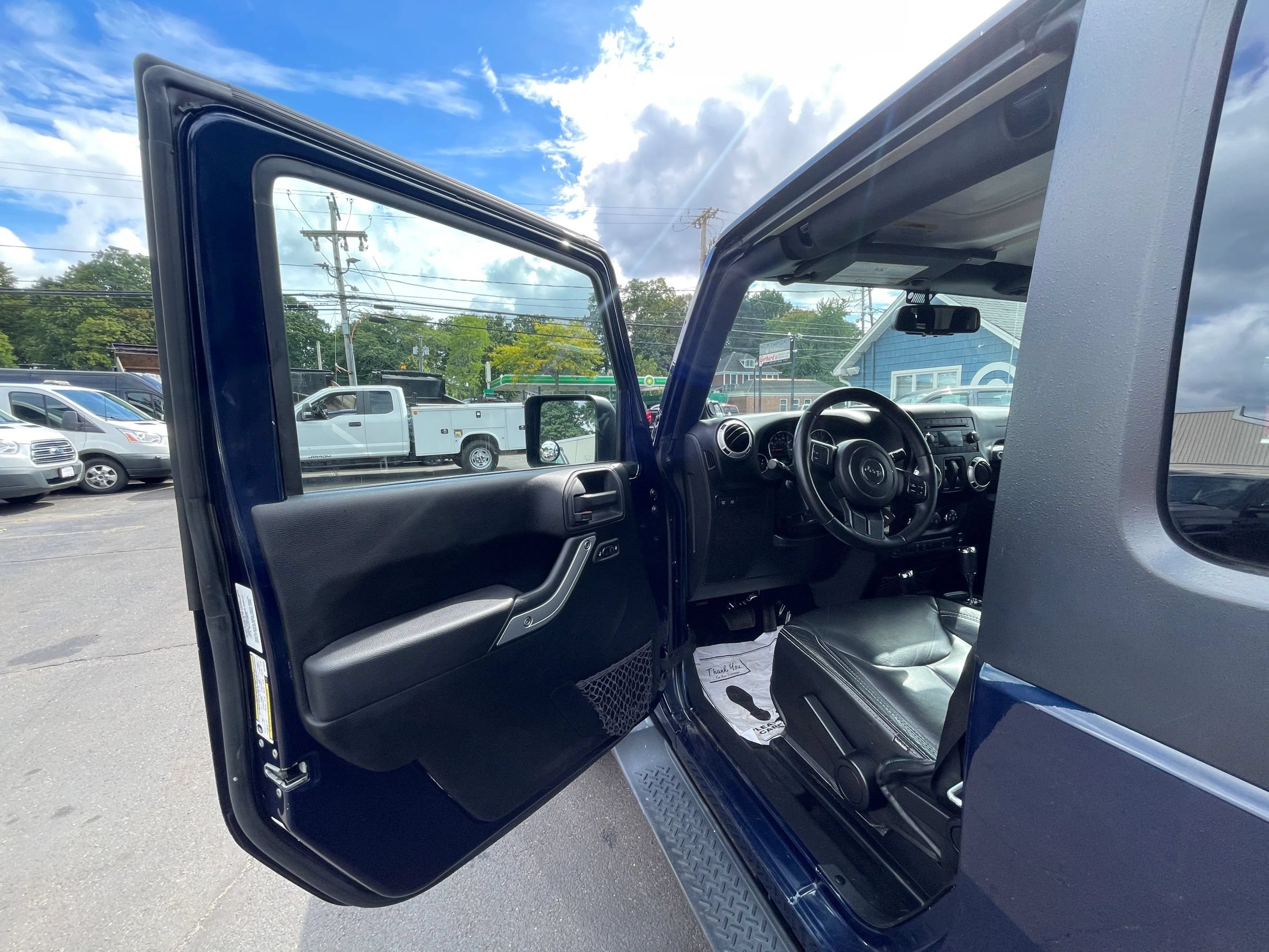 Used 2013 Jeep Wrangler Rubicon w/ Dual Top Group AWD/4WD image 10