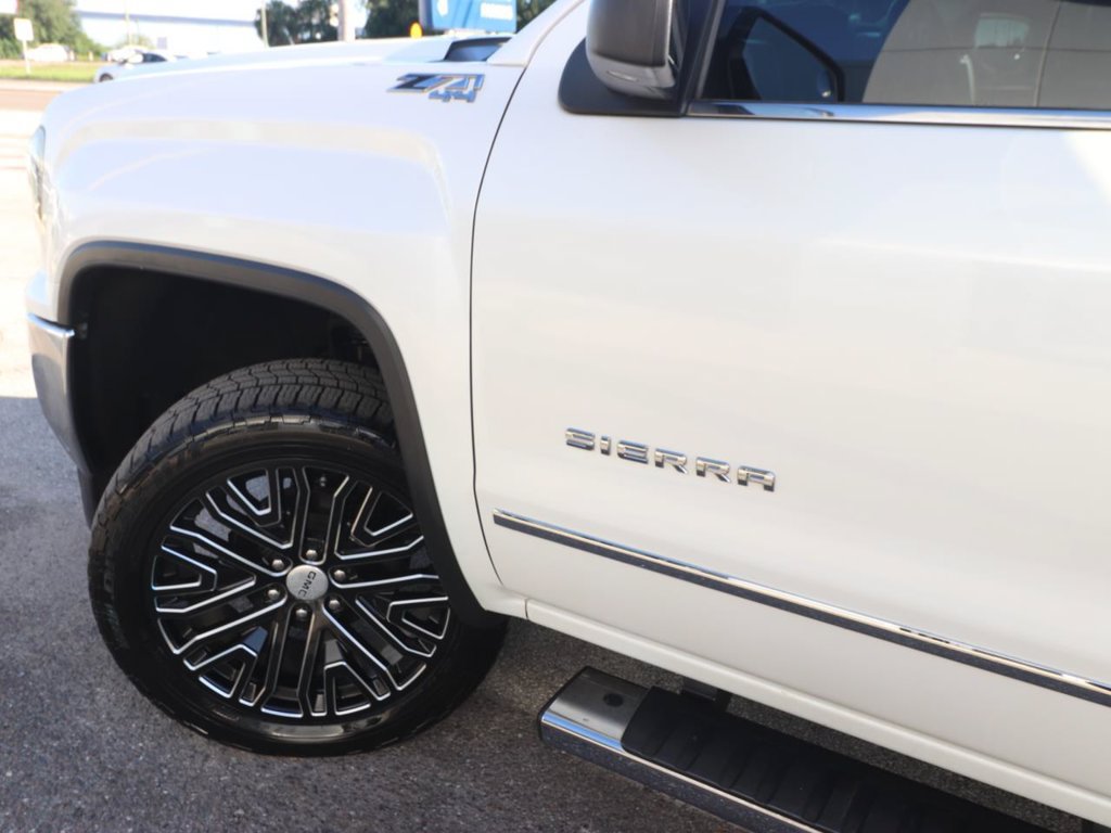 Used 2018 GMC Sierra 1500 SLT AWD/4WD image 3