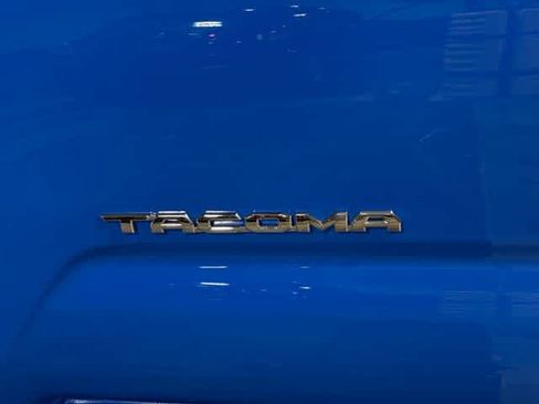 Used 2021 Toyota Tacoma TRD Sport AWD/4WD image 25