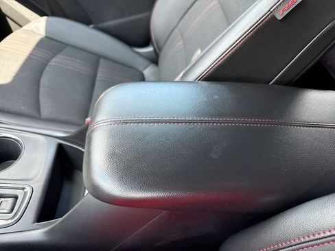 Used 2023 Chevrolet Equinox RS FWD image 21