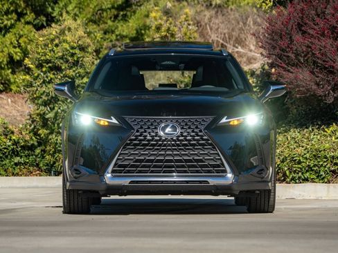 New 2026 Lexus UX 300h FWD image 3