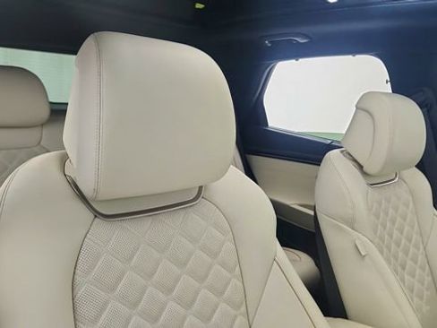 Used 2025 Genesis Electrified GV70 Advanced w/ Prestige Package image 22