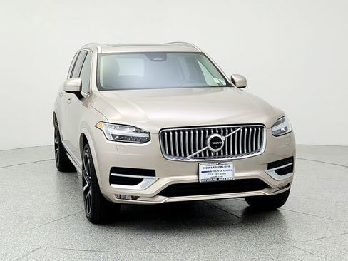 New 2025 Volvo XC90 B6 Plus w/ Protection Package Premier image 2