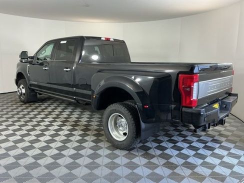 Used 2017 Ford F350 Platinum w/ Platinum Ultimate Package image 7