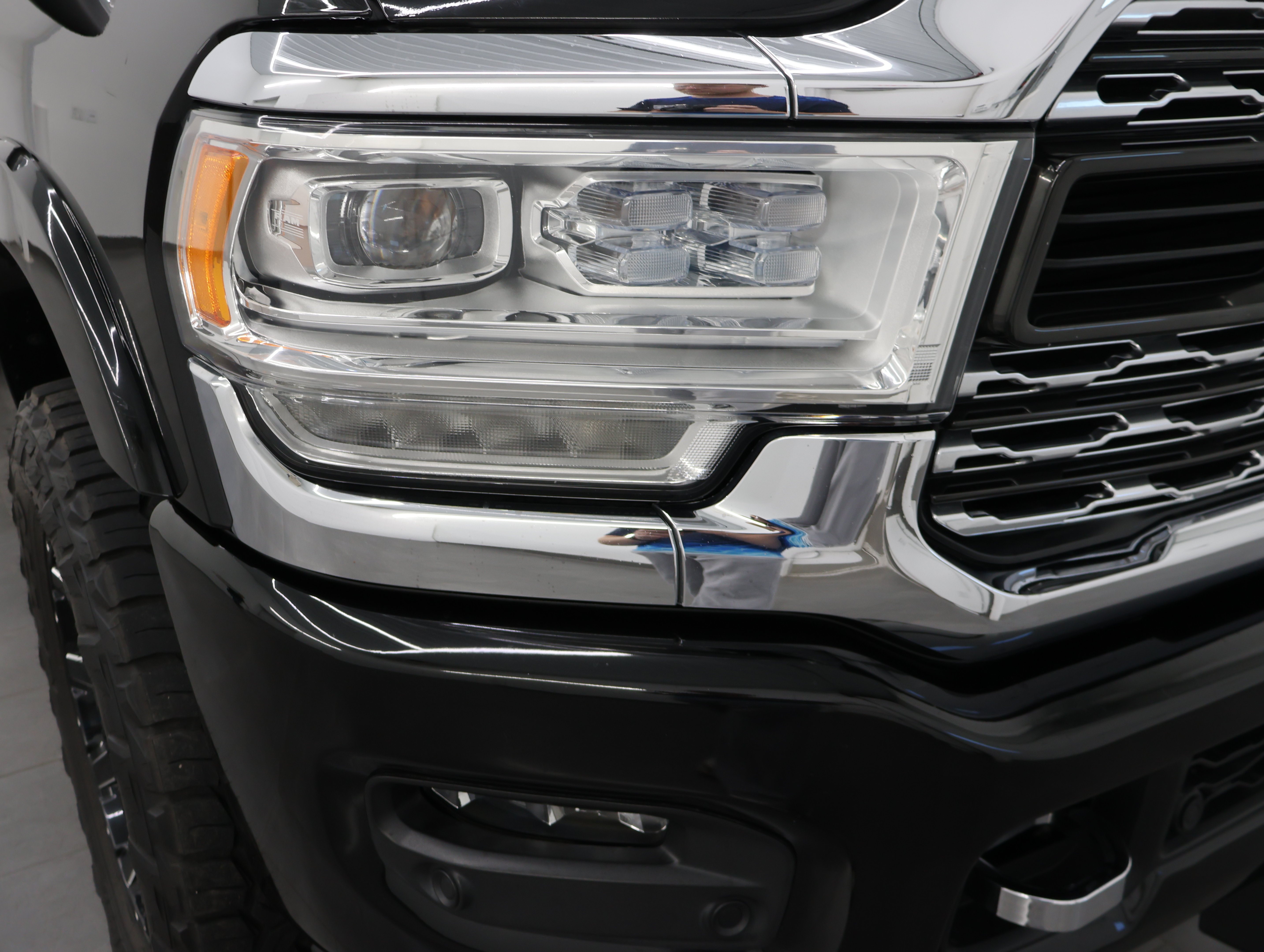 Used 2019 RAM 3500 Limited AWD/4WD image 25