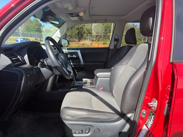 Used 2023 Toyota 4Runner SR5 Premium w/ Moonroof Package RWD image 10
