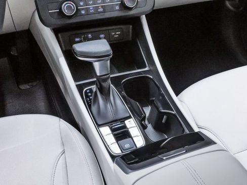 Certified 2026 Hyundai Tucson SE FWD image 18