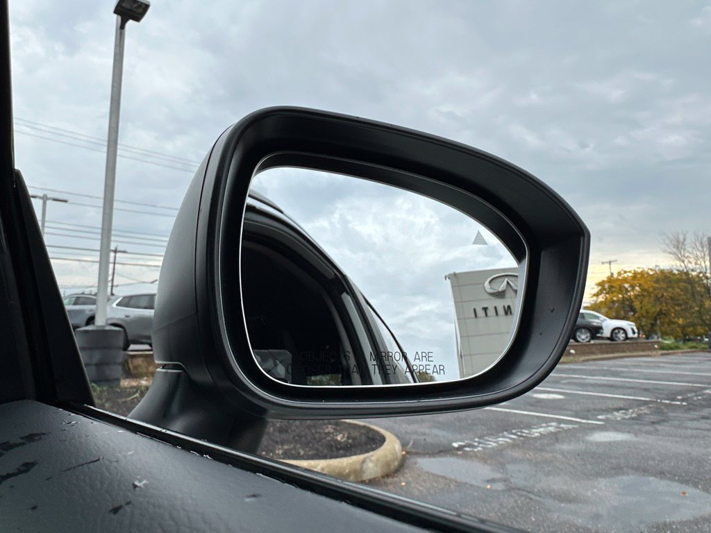 Used 2024 Nissan Rogue S AWD/4WD image 19