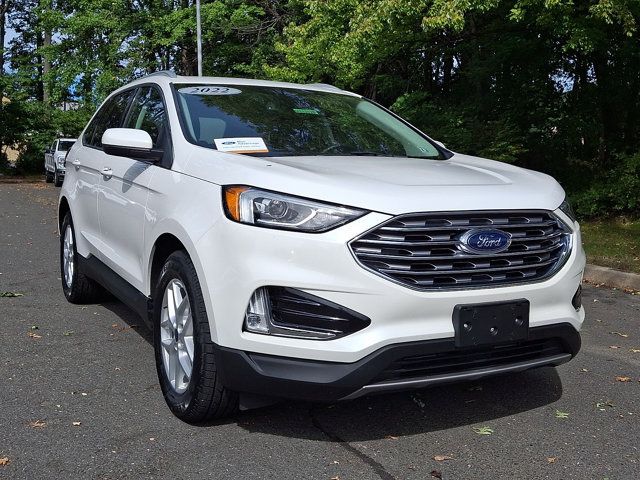 Certified 2022 Ford Edge SEL w/ Convenience Package AWD/4WD image 2
