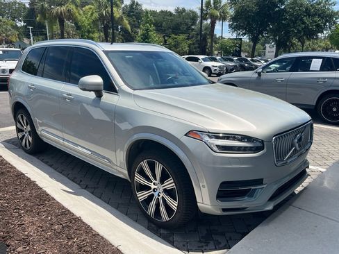 Used 2020 Volvo XC90 T8 Inscription AWD/4WD image 4