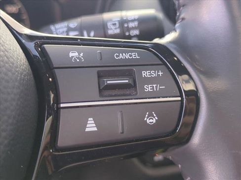 Used 2023 Honda HR-V EX-L image 16