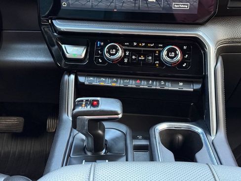 Used 2023 GMC Sierra 1500 Denali AWD/4WD image 26