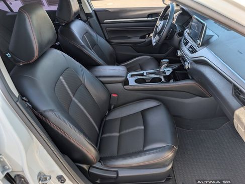 Used 2023 Nissan Altima 2.5 SR image 8