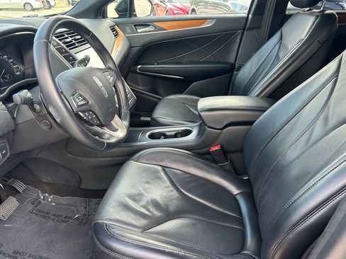 Used 2019 Lincoln MKC Reserve w/ MKC Climate Package FWD image 11