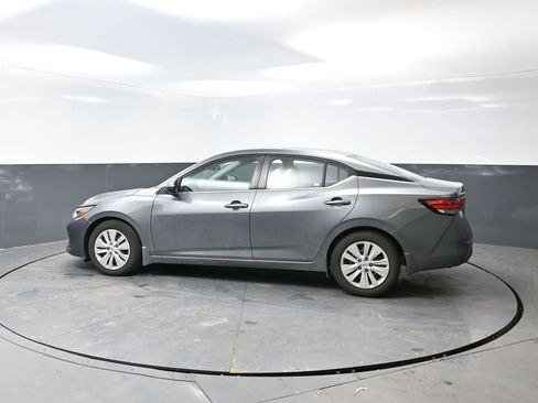 Used 2023 Nissan Sentra S image 10