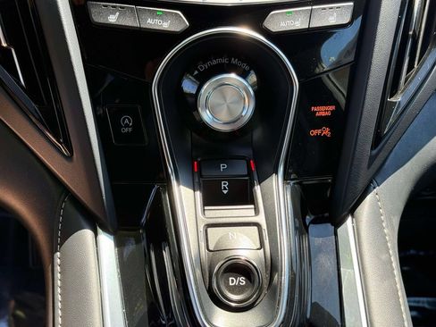 Used 2025 Acura RDX SH-AWD image 23