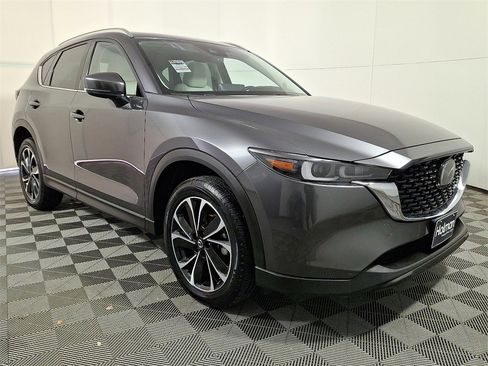 Used 2023 MAZDA CX-5 AWD 2.5 S w/ Premium Plus Pkg image 4