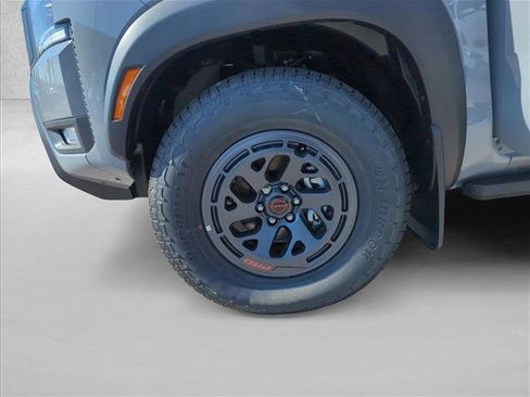 New 2025 Nissan Frontier PRO-4X w/ Interior Protection Package image 20