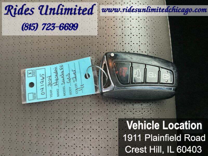 Used 2014 Hyundai Santa Fe GLS FWD image 39