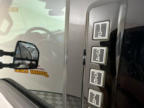 Used 2019 Ford F150 Lariat w/ Equipment Group 502A Luxury image 23