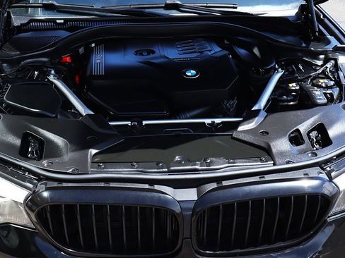 Used 2020 BMW 530i w/ Convenience Package RWD image 60